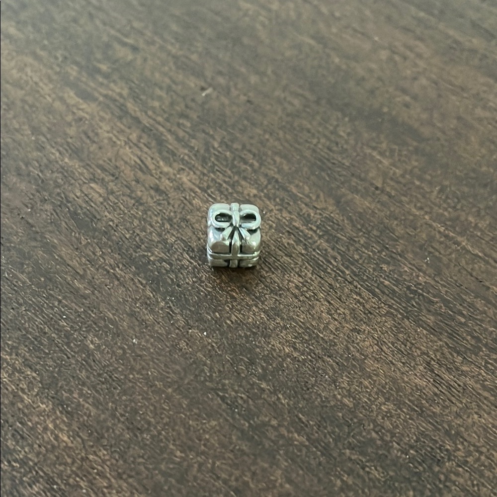 Silver Gift Box Charm